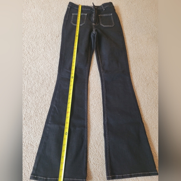 Jeans - Picture 2 of 4